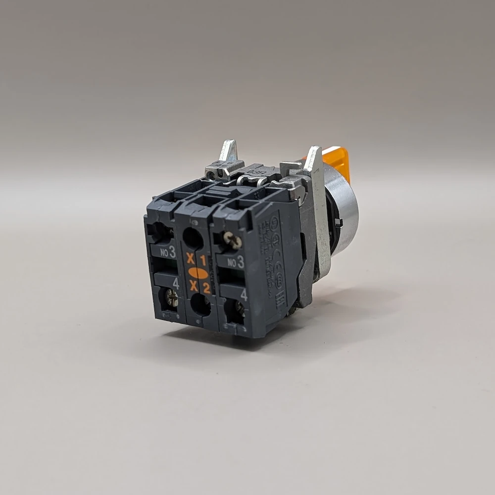 HB Vice Feed Switch with Contact Blocks | Startrite Spares