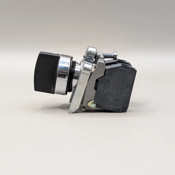HB Bow Operator Selector switch with the electrical contact blocks. used on the automatic models of the Startrite HB